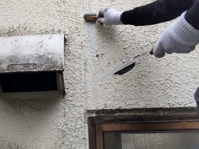 外壁クラック補修工事 