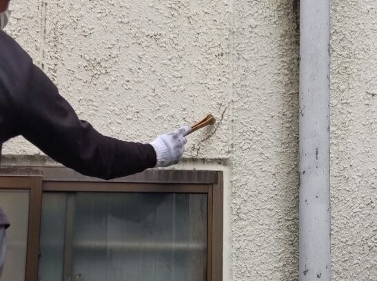 外壁クラック補修工事 