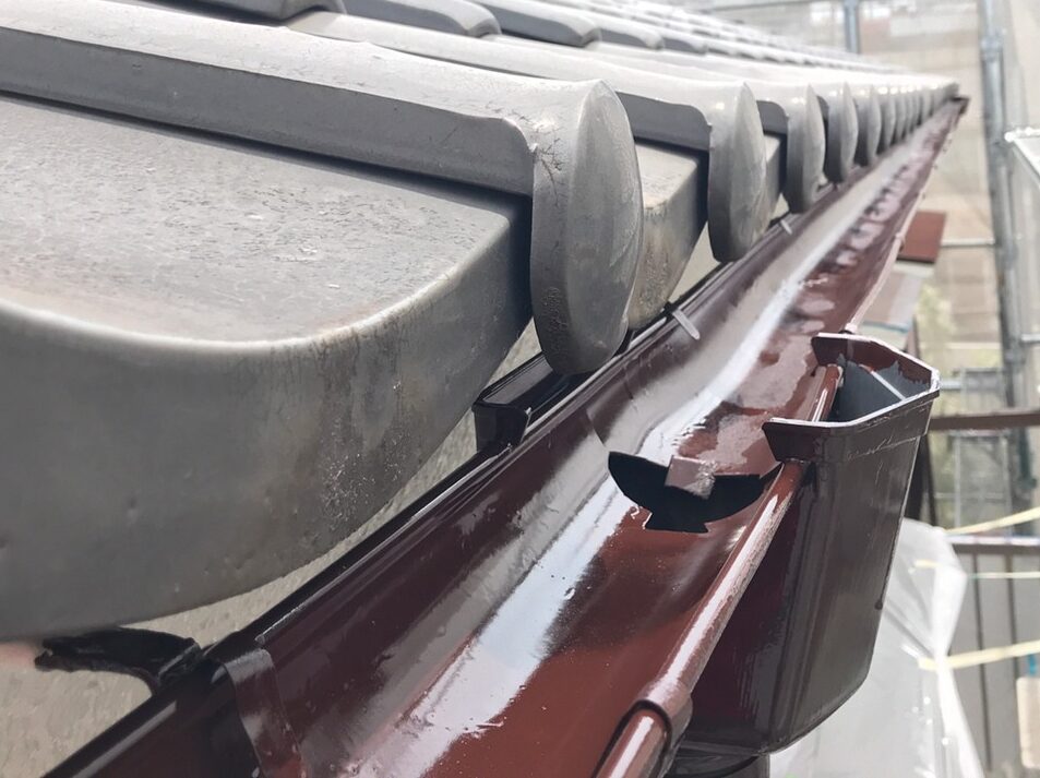 雨とい塗装工事 