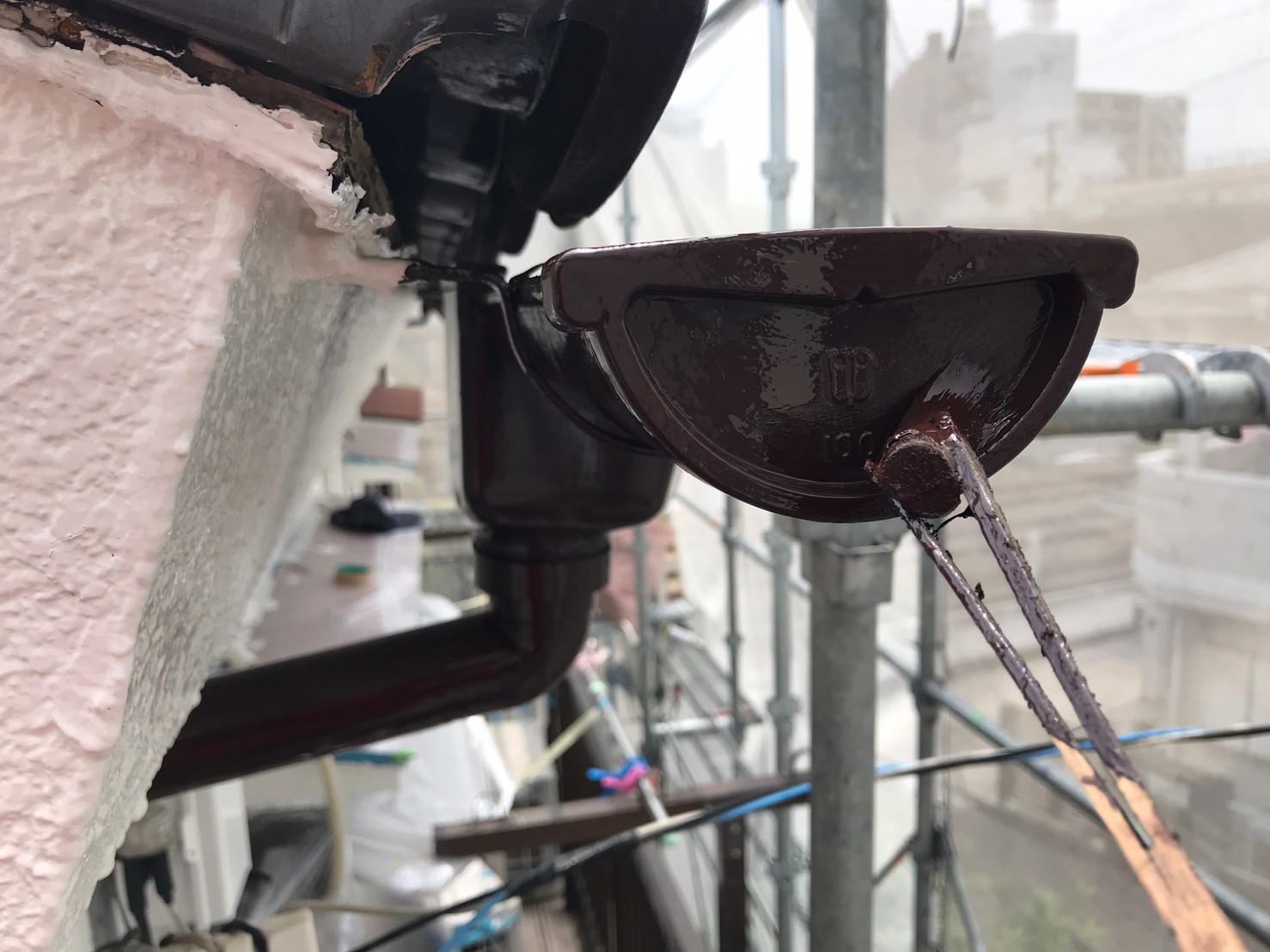 雨とい塗装工事 