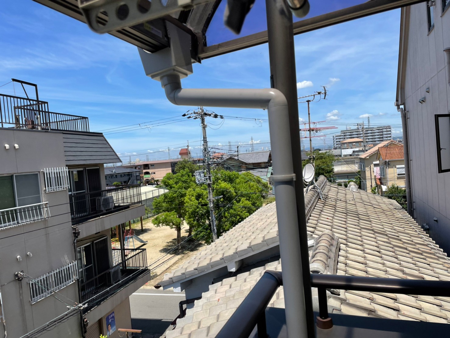 ベランダ雨とい工事 