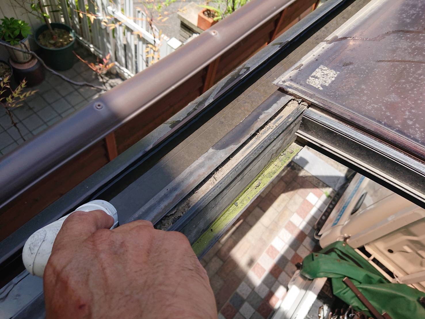 カーポートとい掃除 