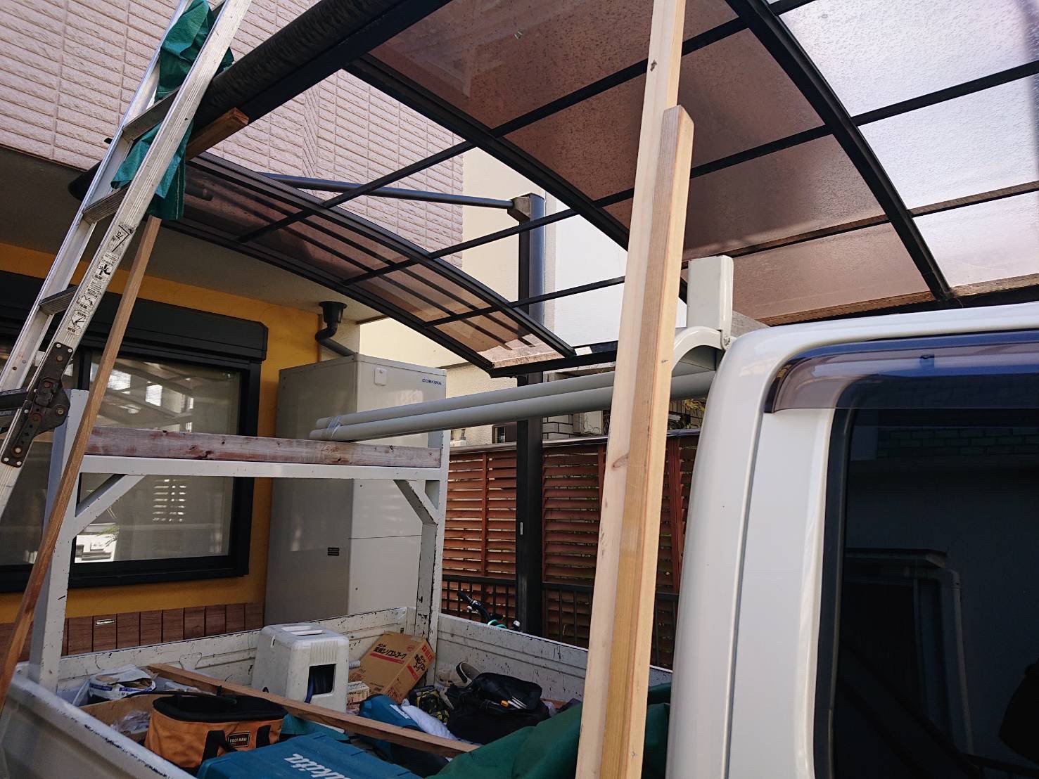 カーポートとい掃除 