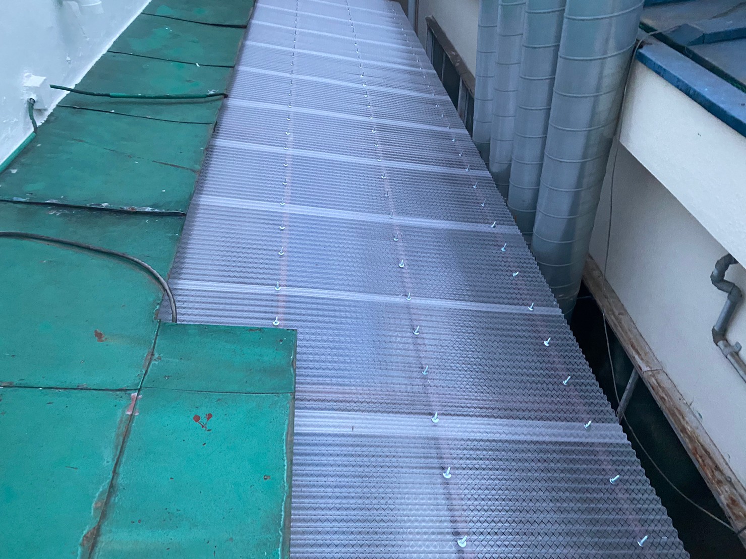 ポリカ張替え工事 