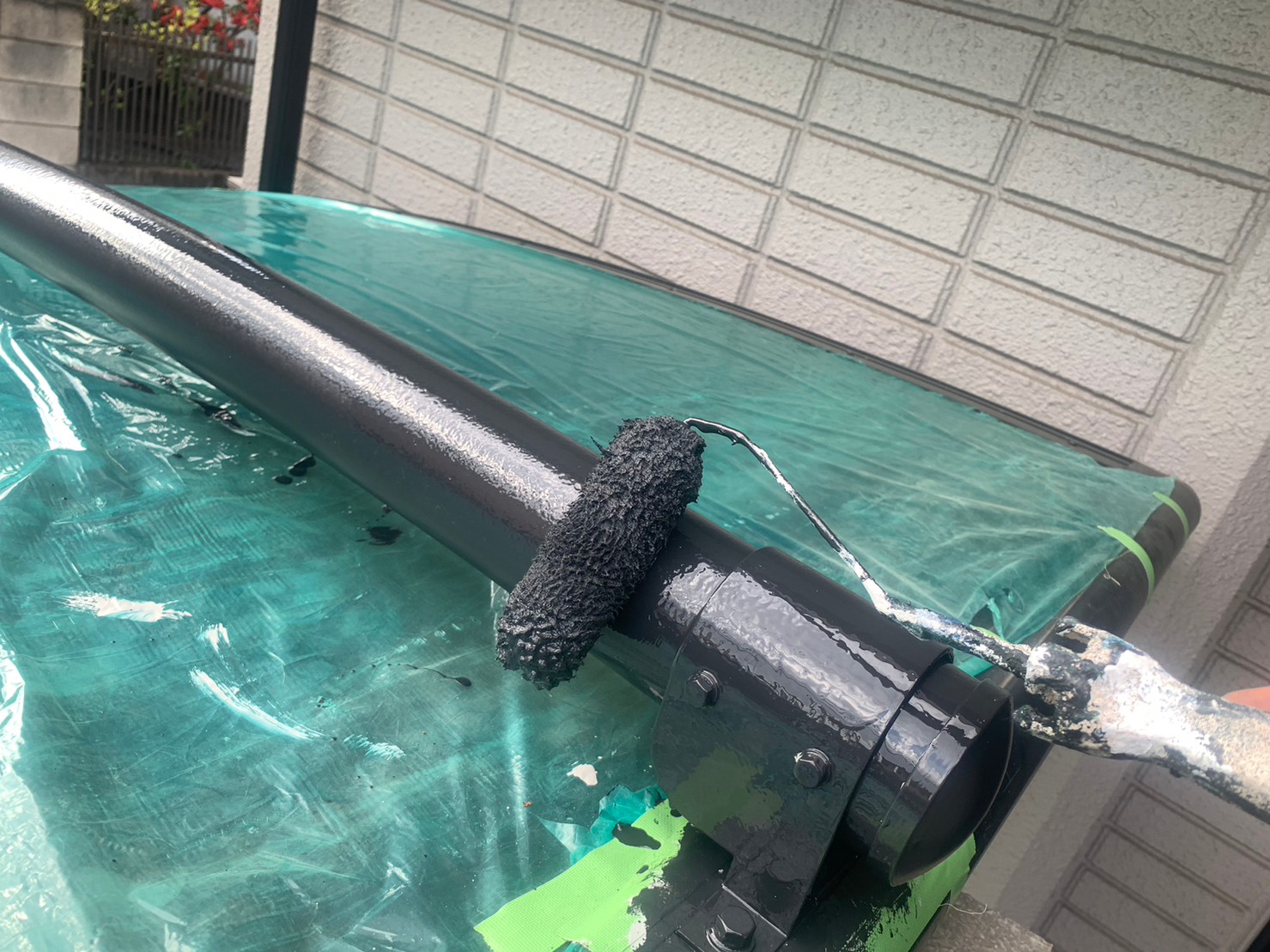 カーポート上鉄部塗装工事 