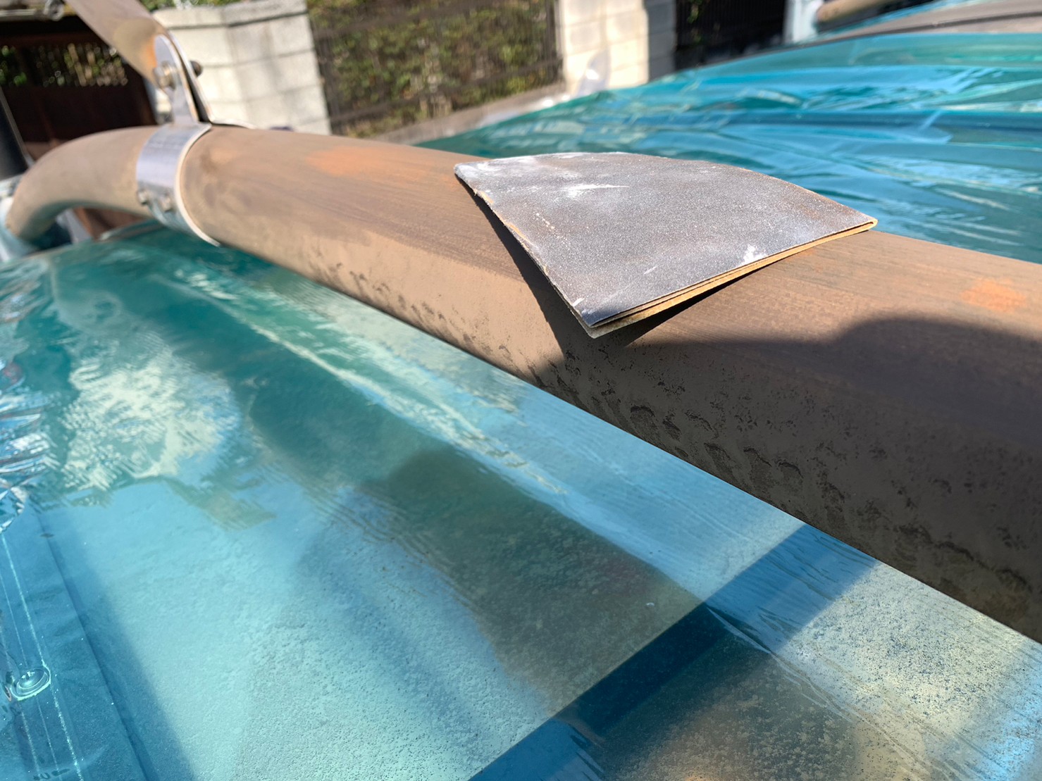 カーポート上鉄部塗装工事 