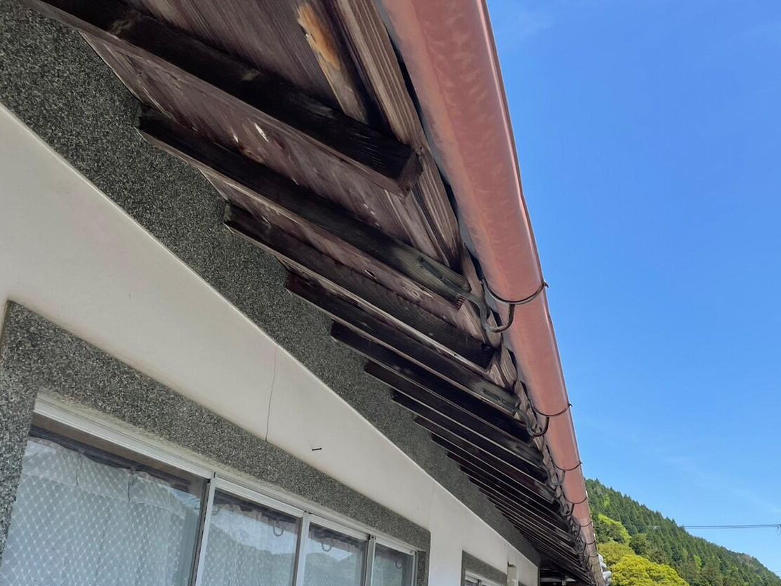 雨とい架け替え工事 