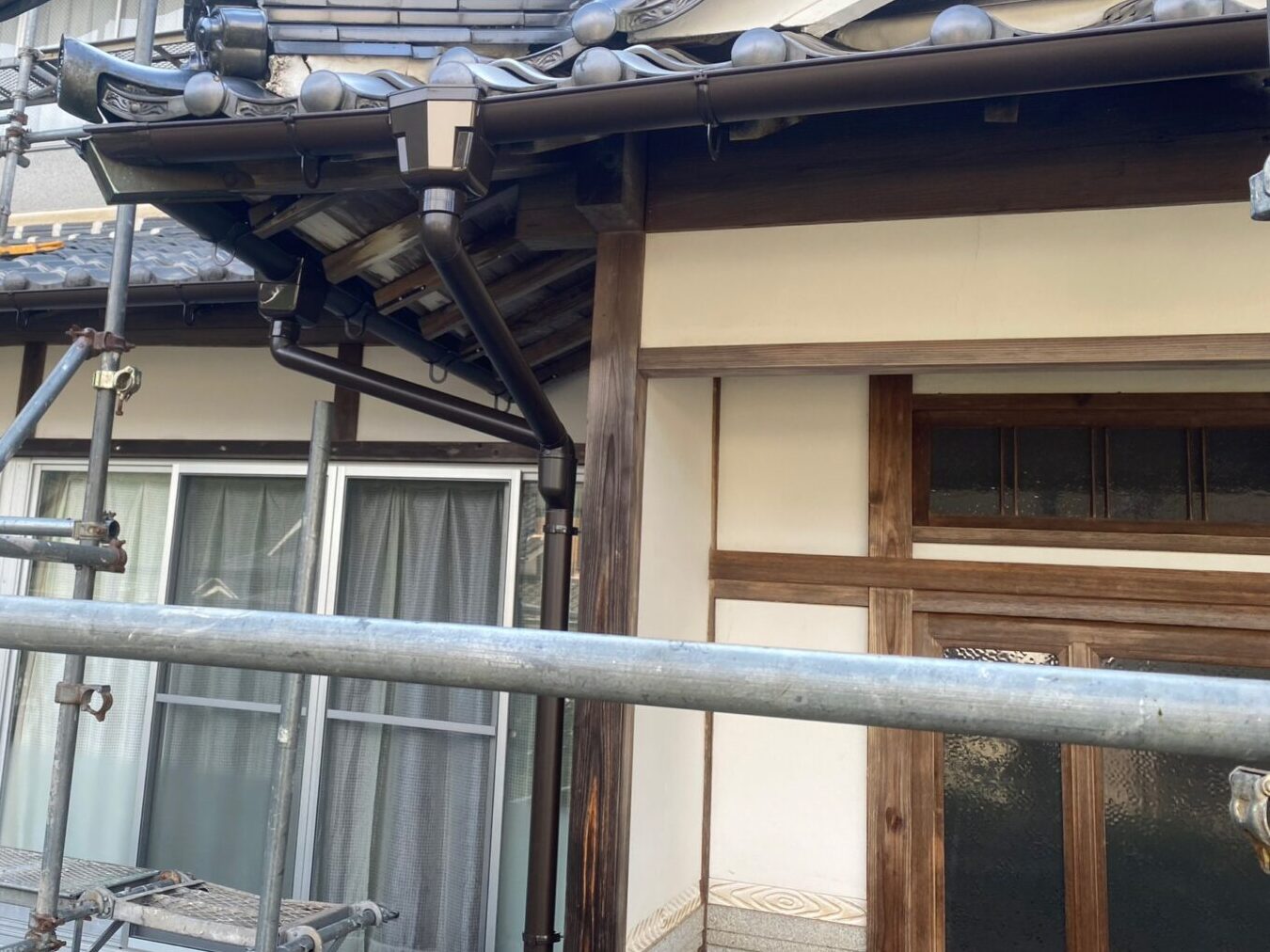 雨とい架け替え工事 