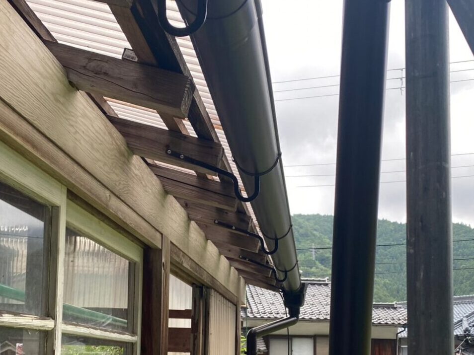 雨とい架け替え工事 