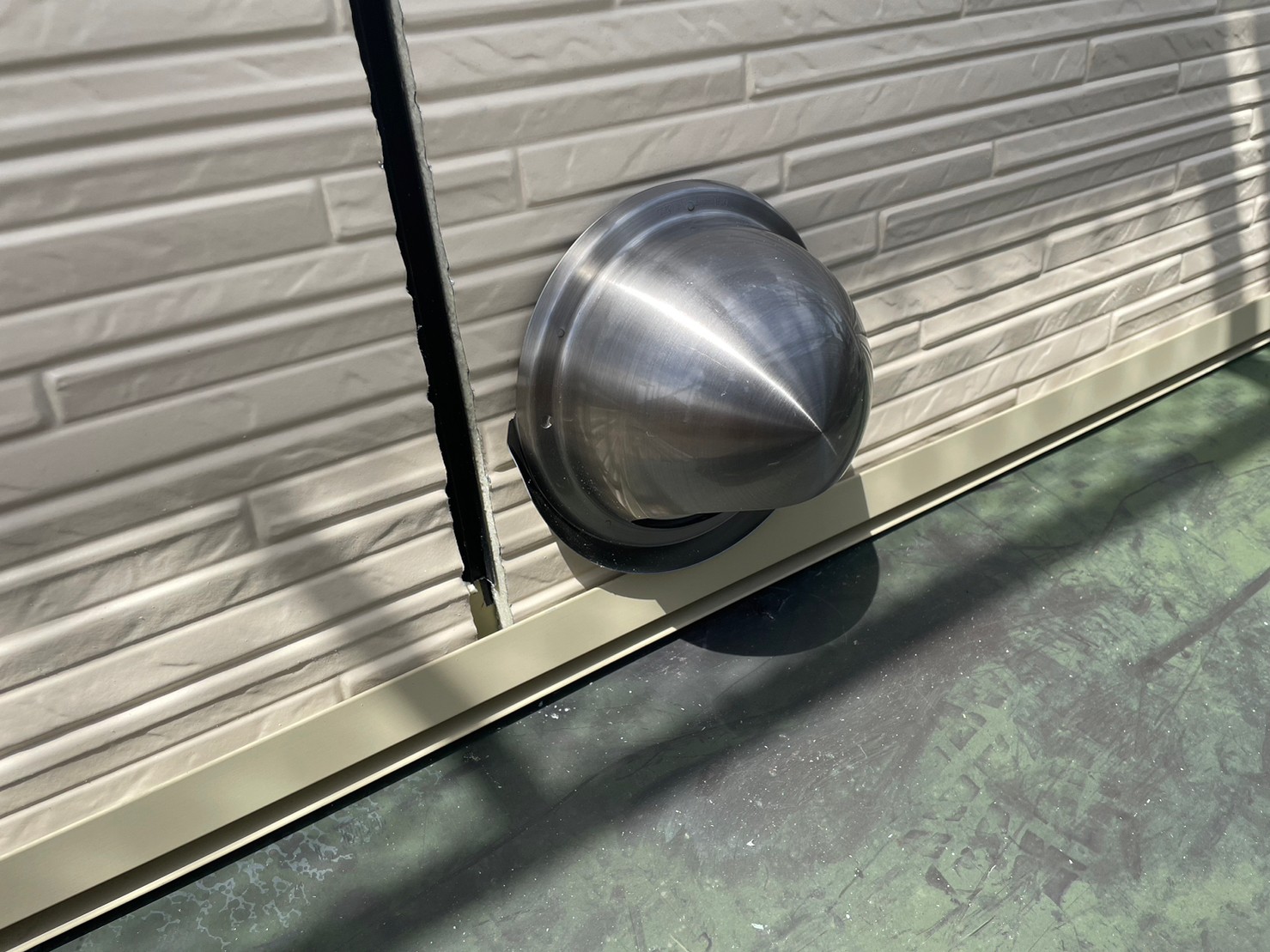 金属サイディングカバー工事 