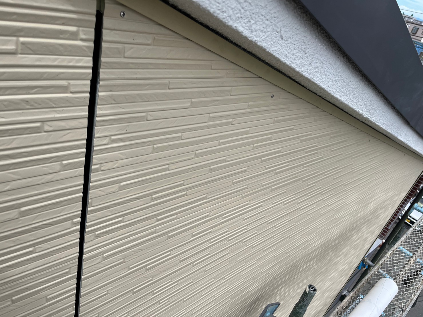 金属サイディングカバー工事 