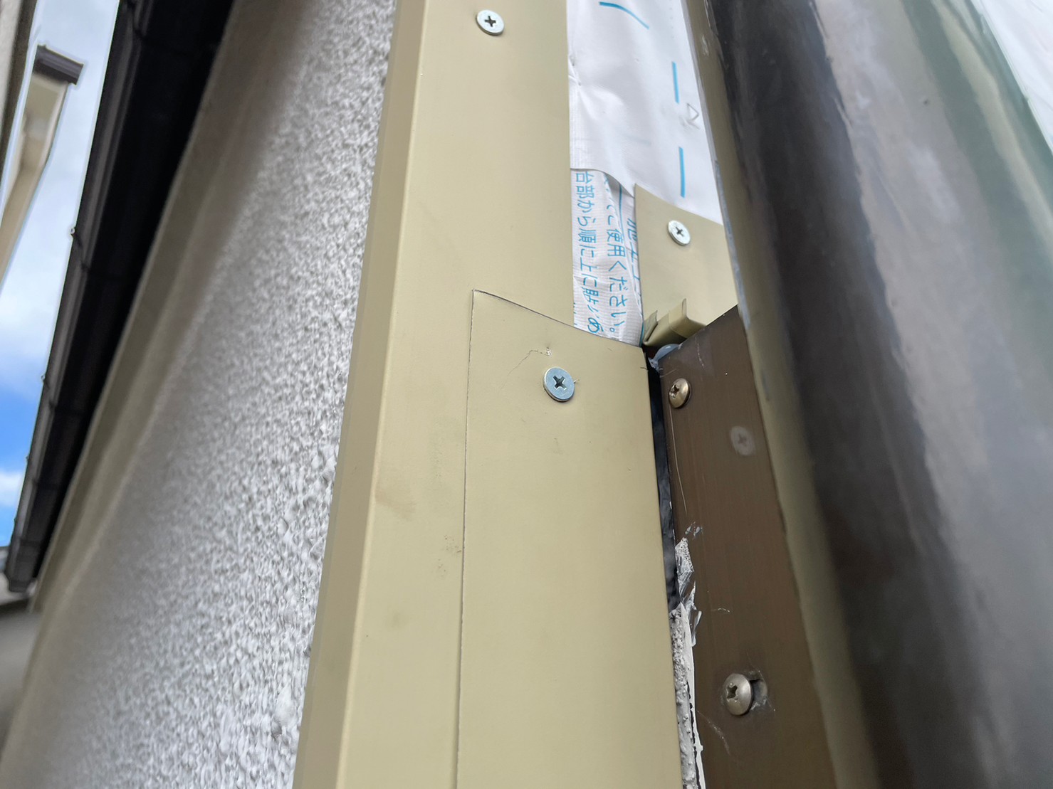 金属サイディングカバー工事 