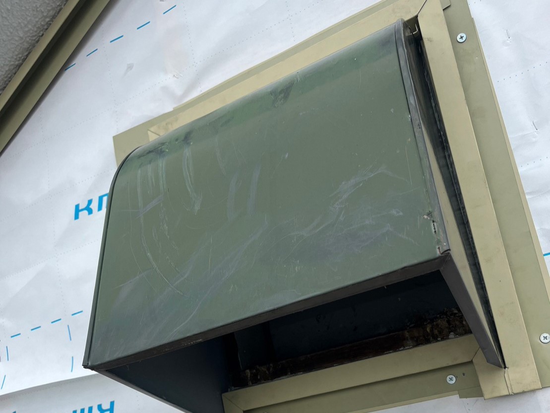 金属サイディングカバー工事 