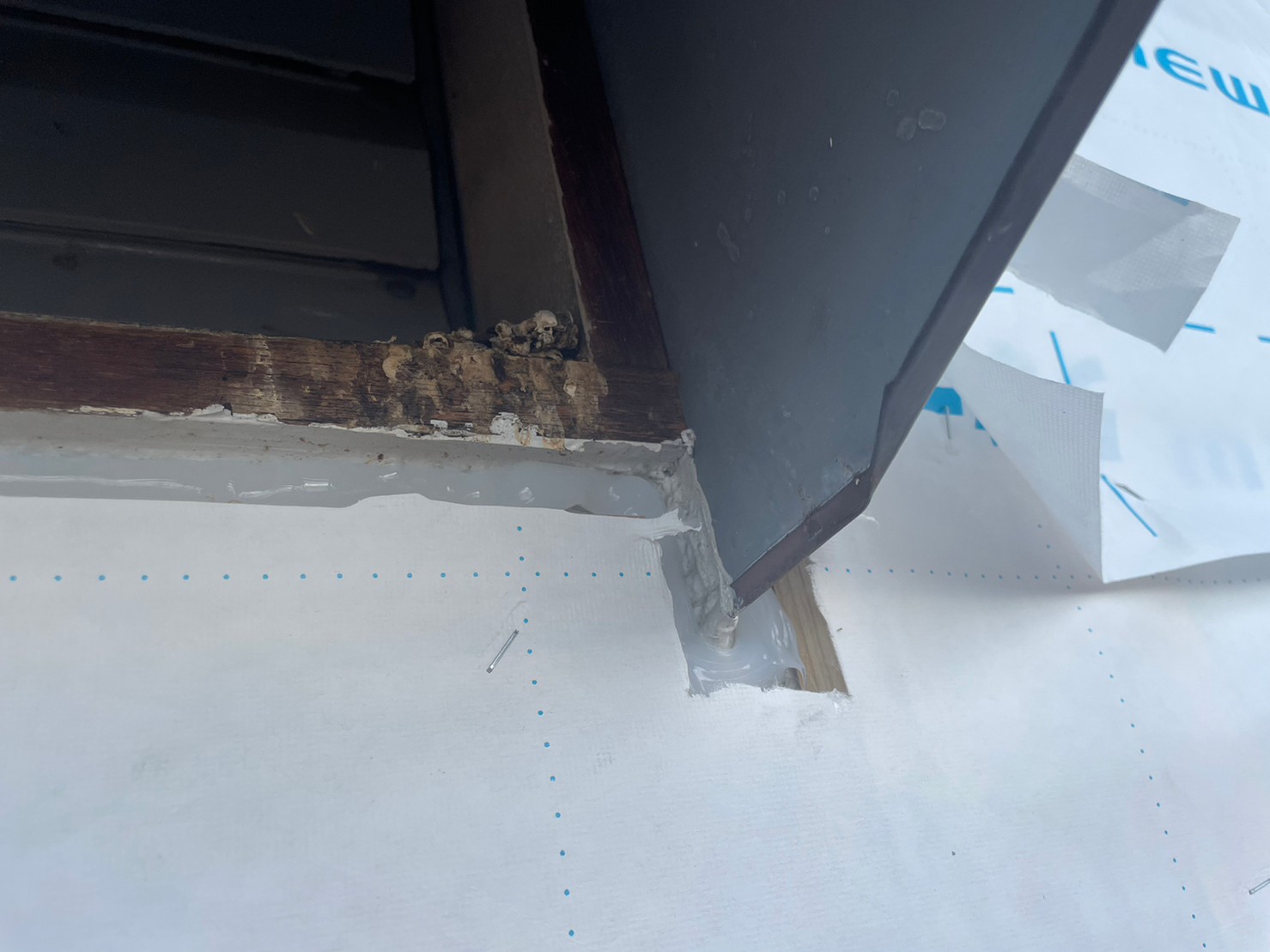 金属サイディングカバー工事 