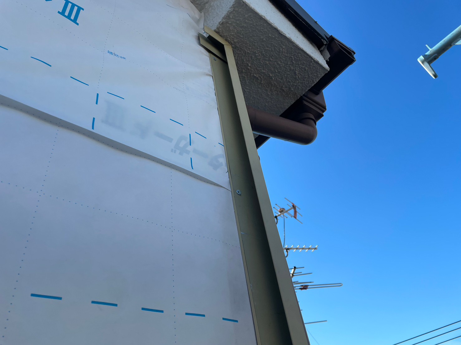 金属サイディングカバー工事 