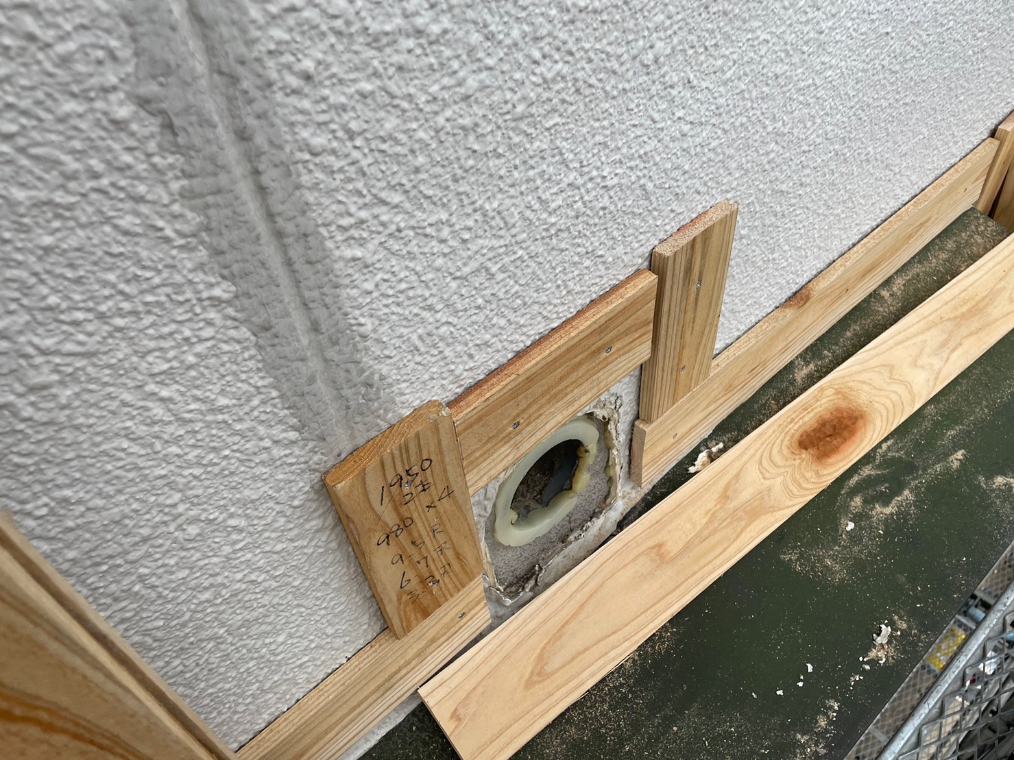 金属サイディングカバー工事 