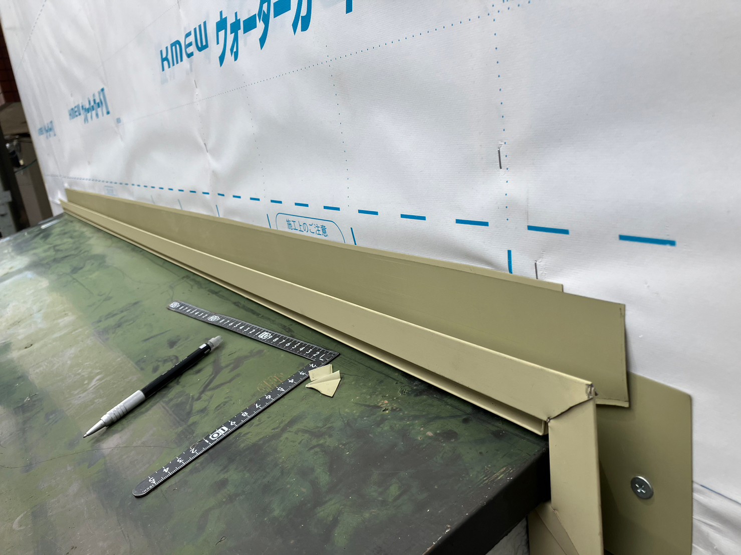 金属サイディングカバー工事 