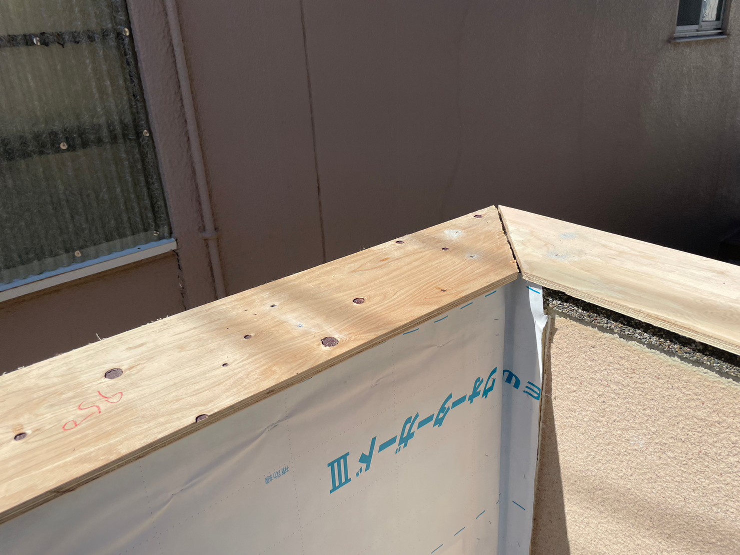 壁、笠木、水切り取り付け工事