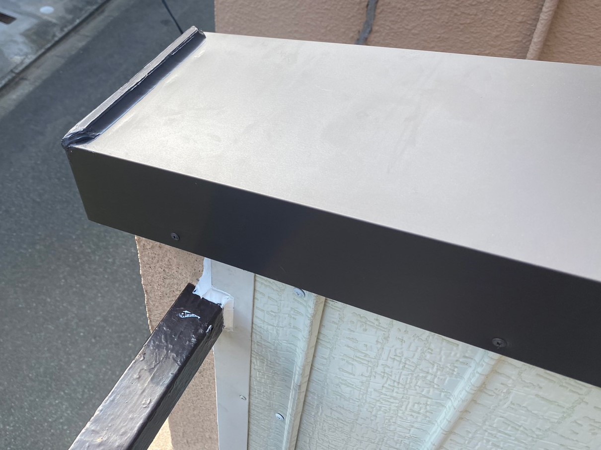 壁、笠木、水切り取り付け工事