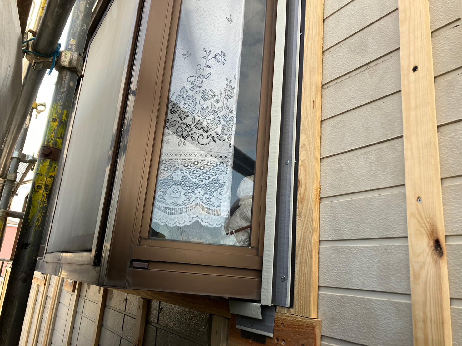 金属サイディングカバー工事 