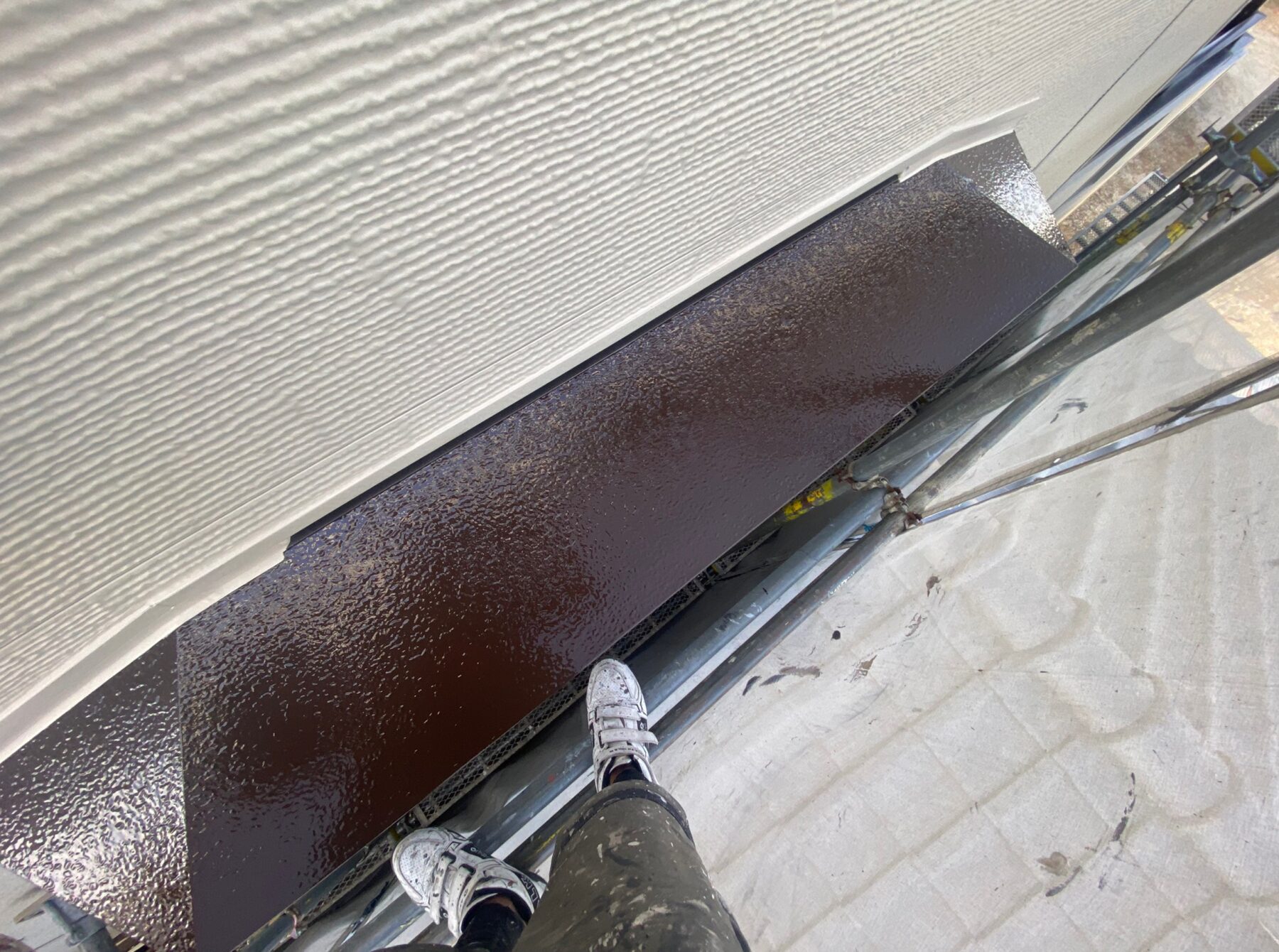 出窓上ウレタン塗装工事 