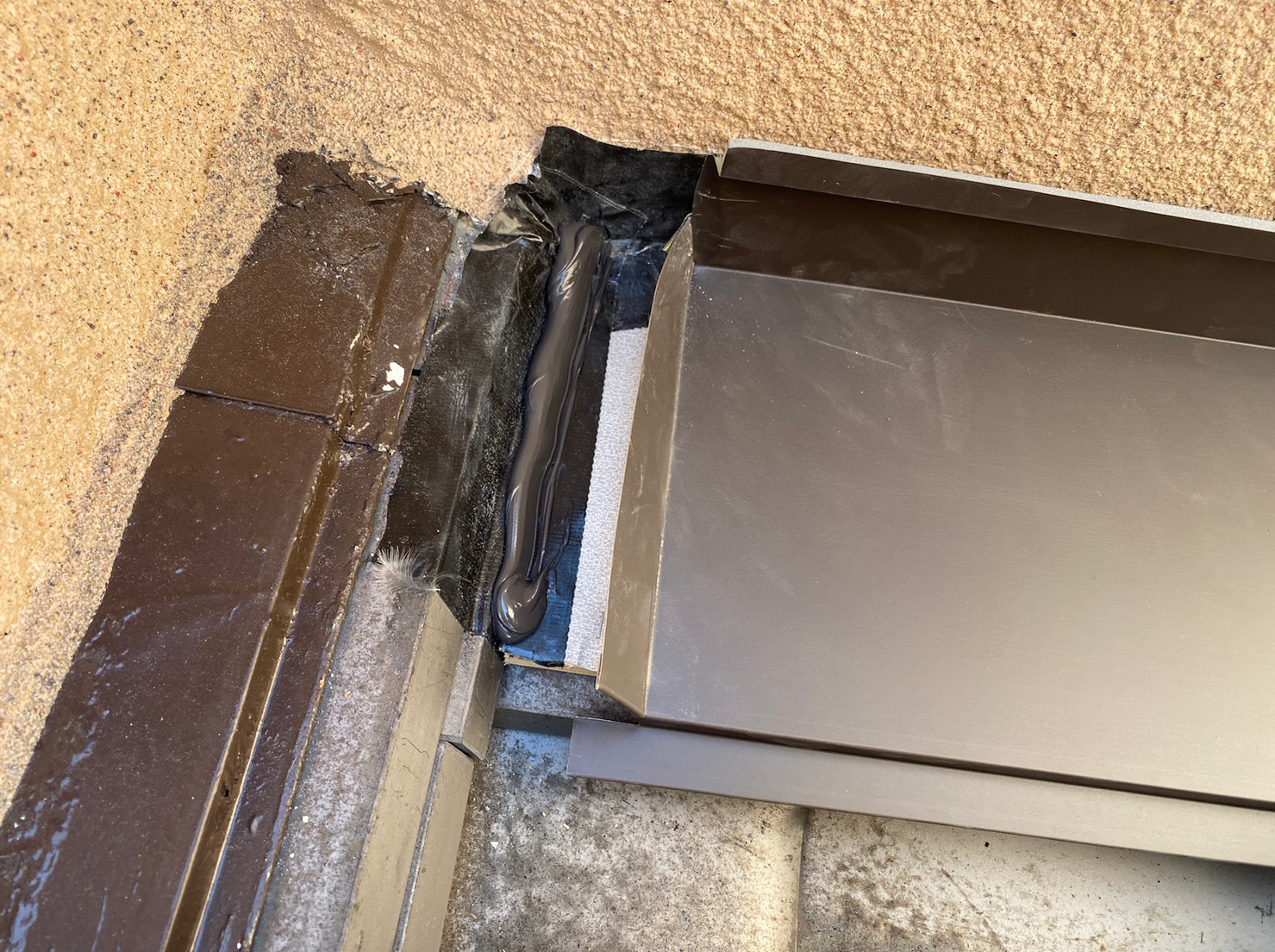 壁、笠木、水切り取り付け工事