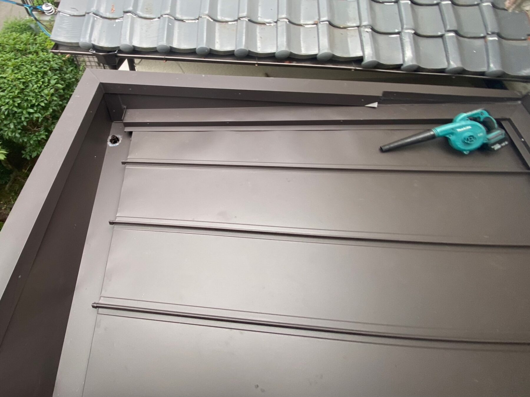 たてひら葺き工事 