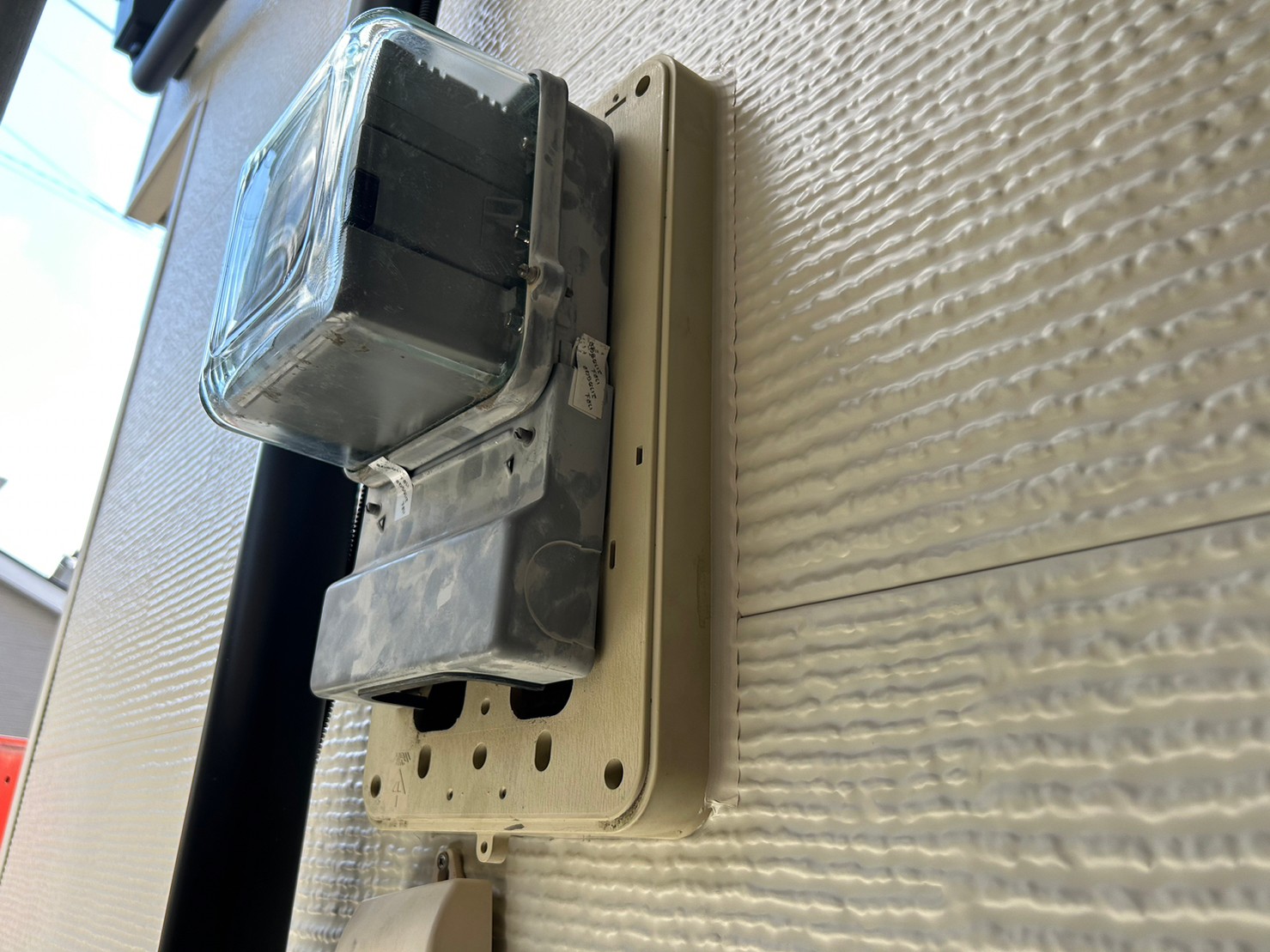 金属サイディングカバー工事 