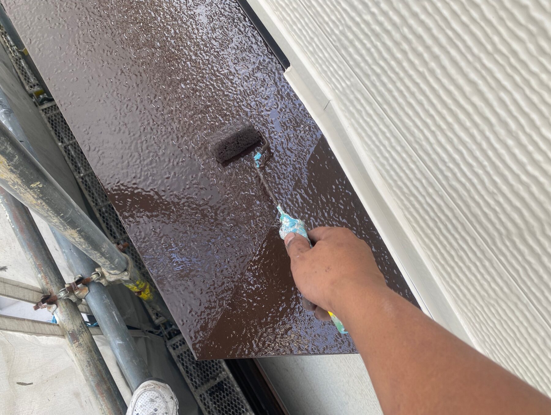 出窓上ウレタン塗装工事 