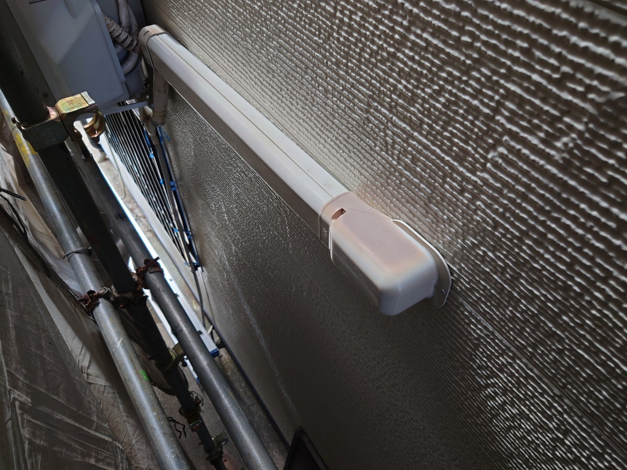 室外機、電気脱着板金工事 