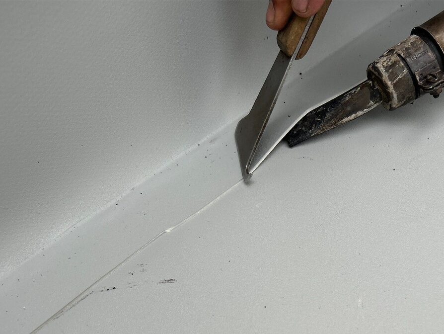 塩ビシート防水工事（機械固定工法） 