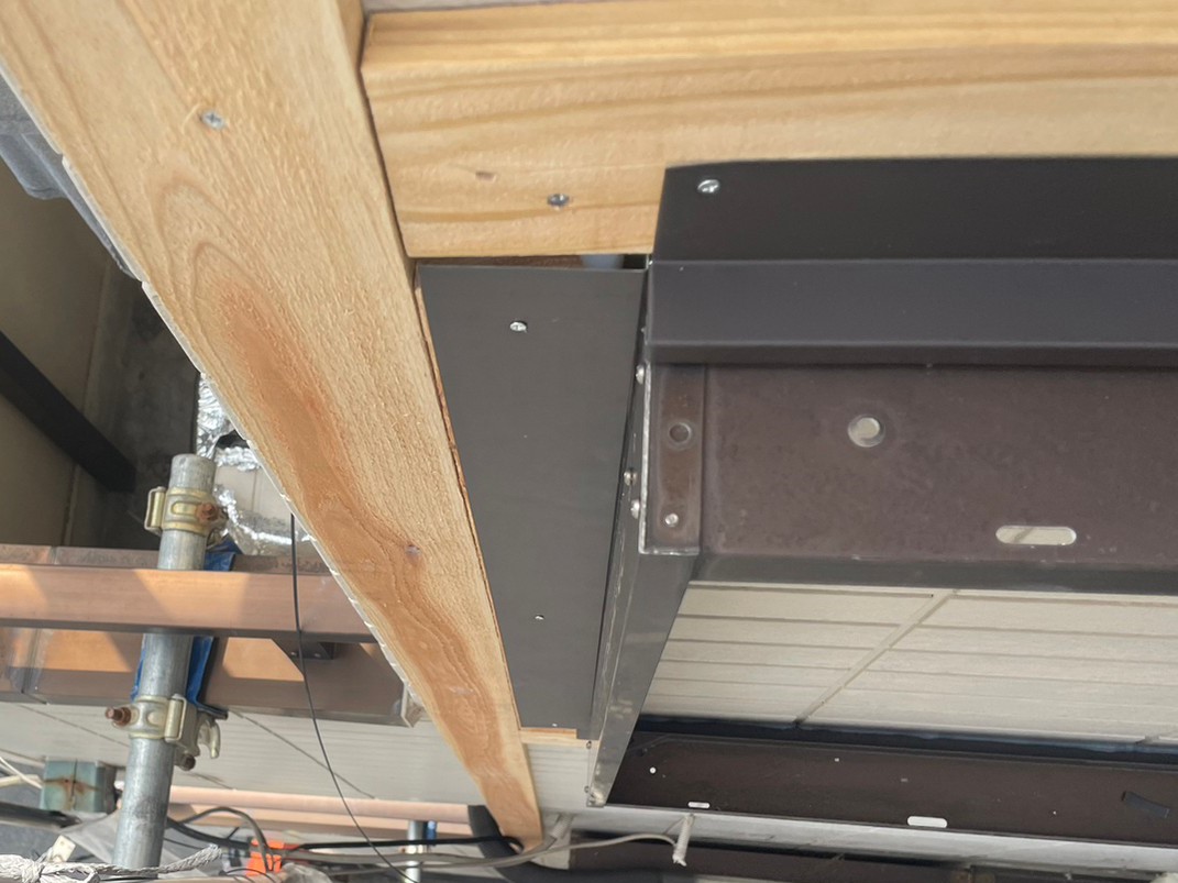 金属サイディングカバー工事 