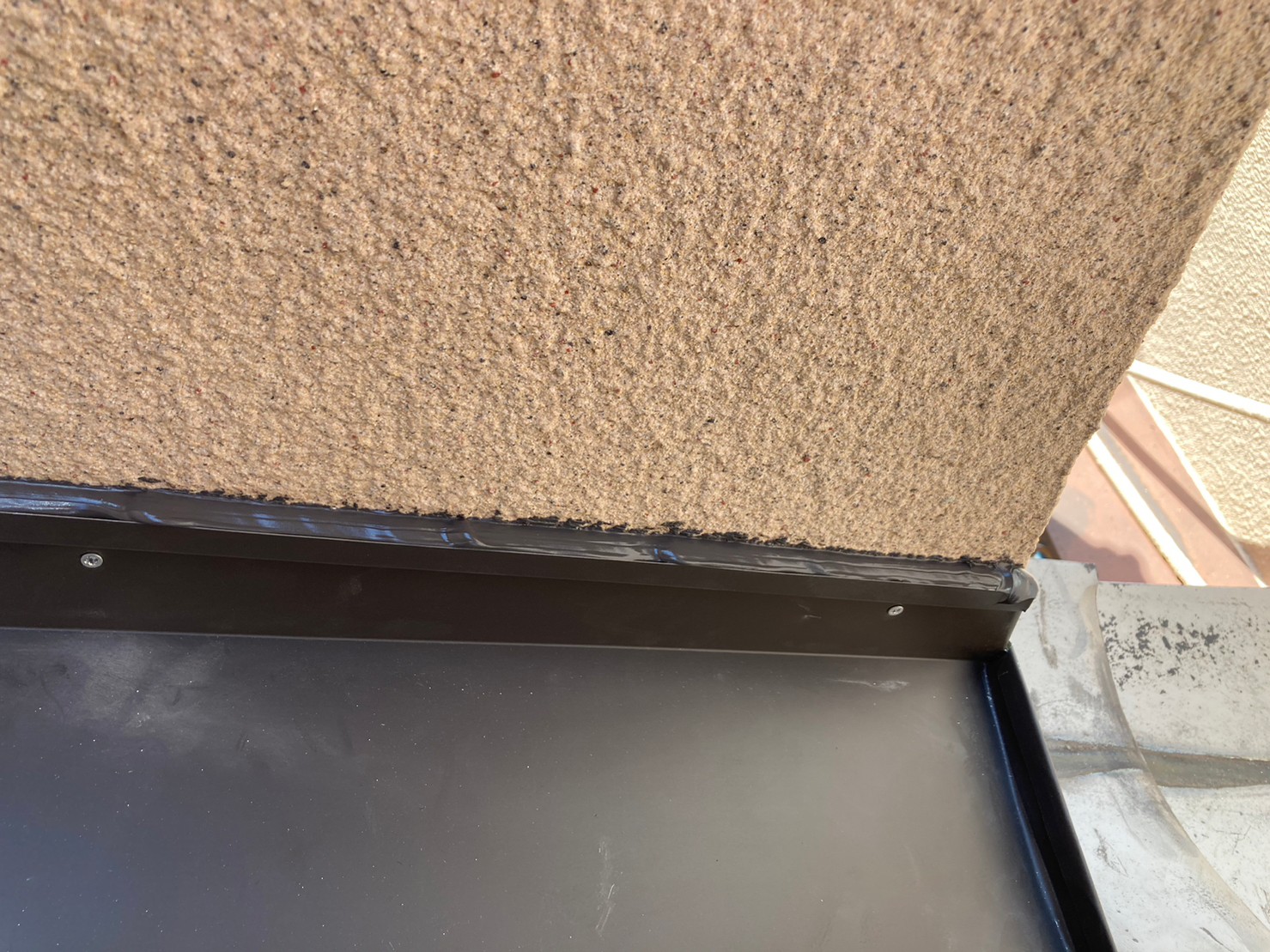 壁、笠木、水切り取り付け工事