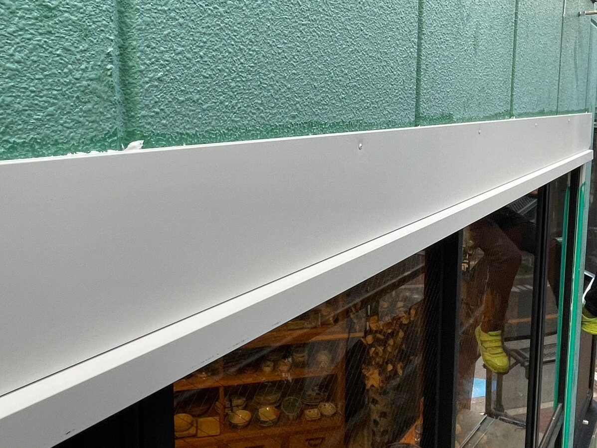 窓上板金工事(2階) 