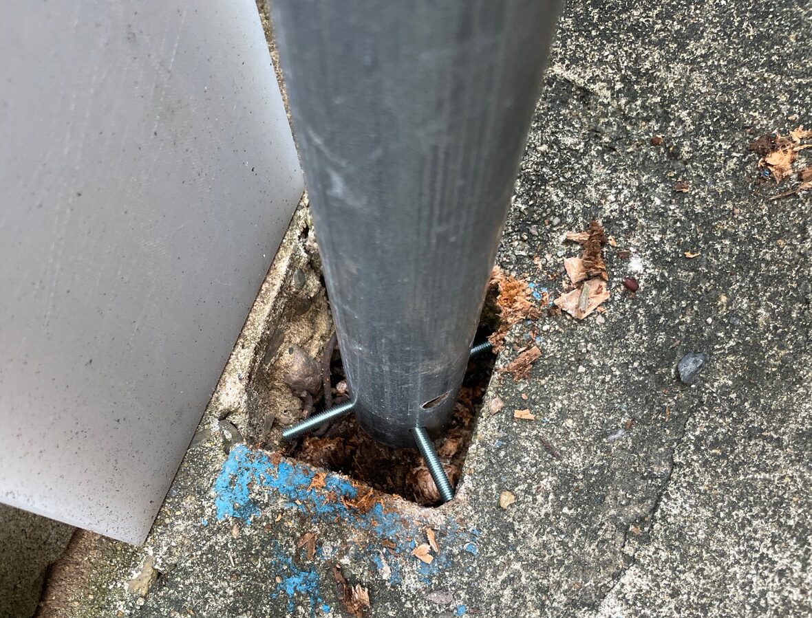 テラス柱入れ替え工事 