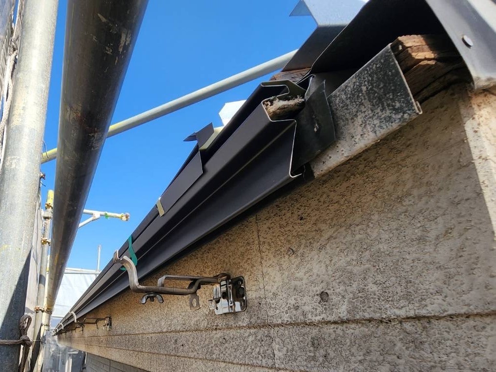 雨とい掛け替え工事 