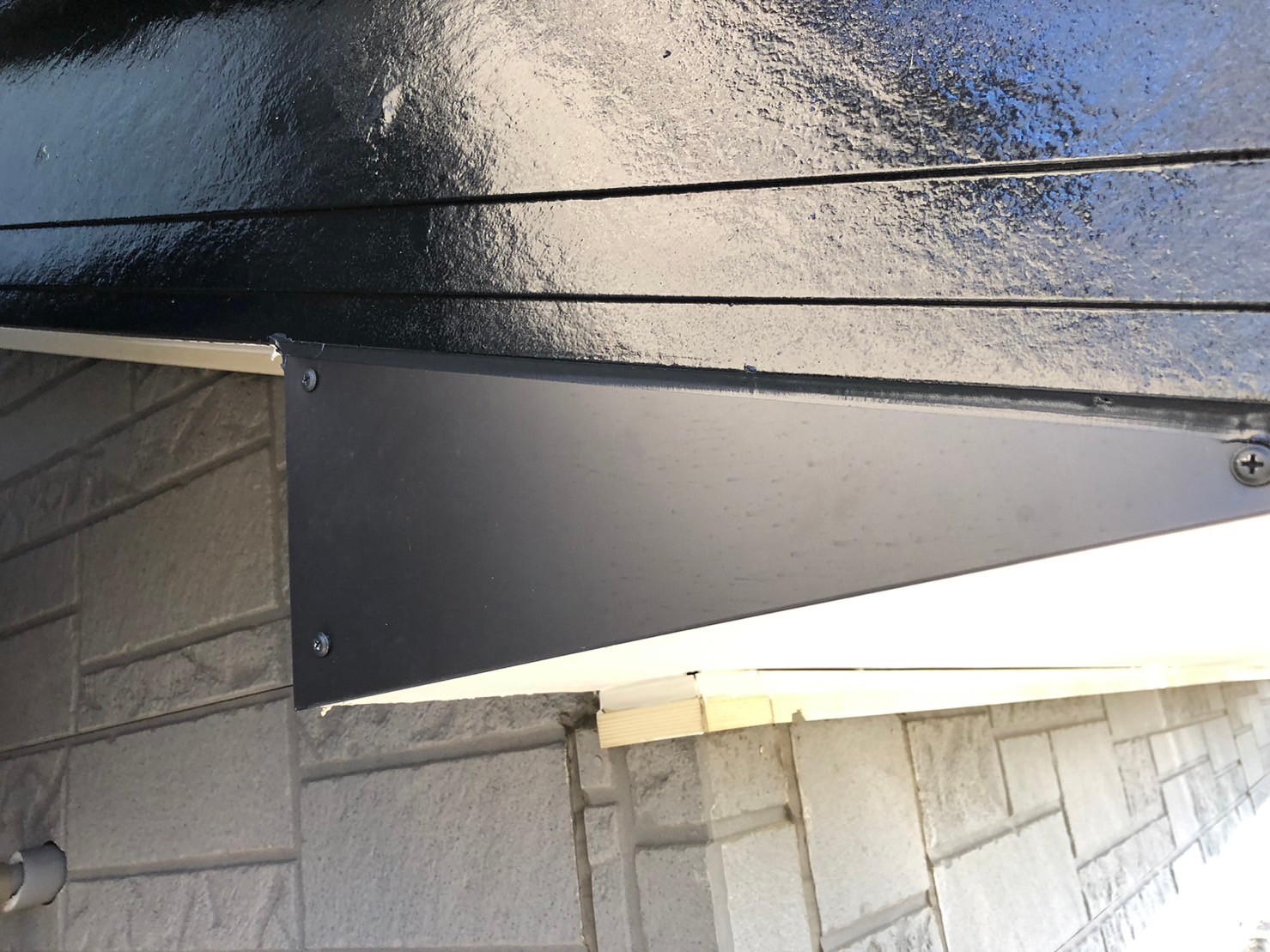 破風(水下部)板金カバー 