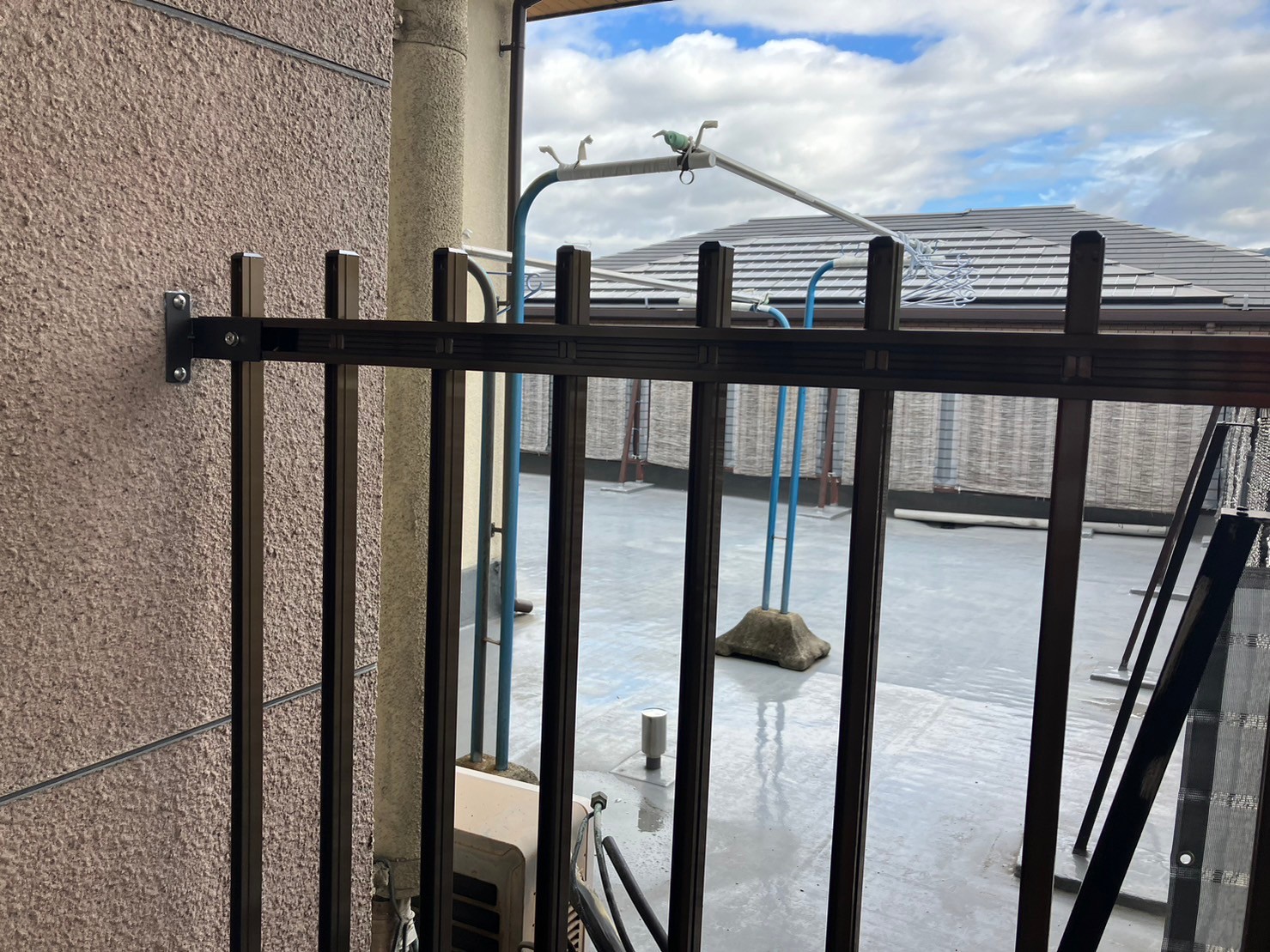 フェンス取り付け工事 