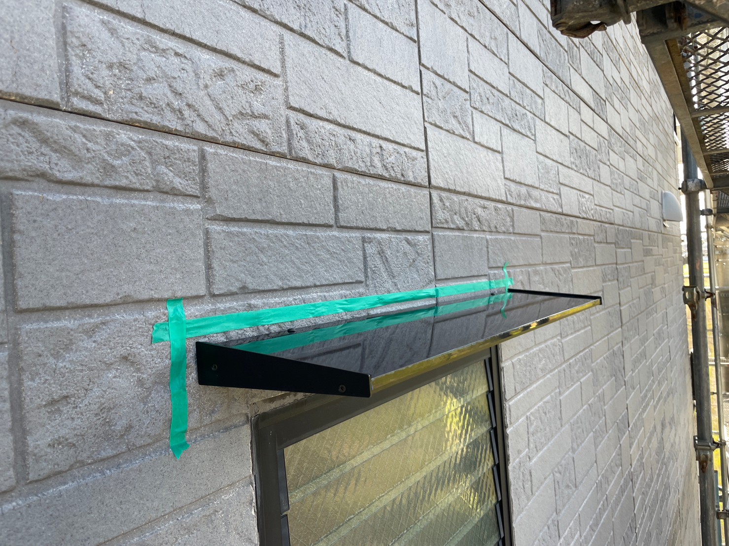 庇取り付け工事 