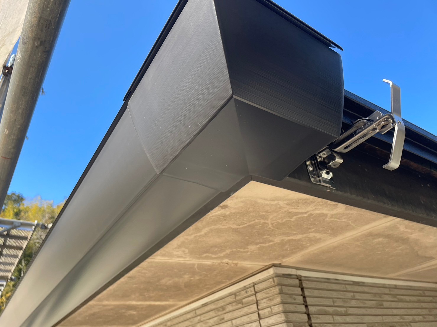 雨とい掛け替え工事 