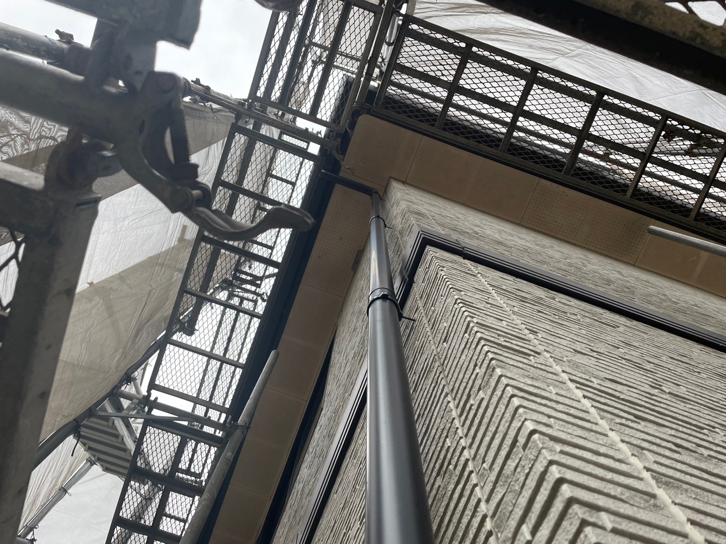 雨とい掛け替え工事 