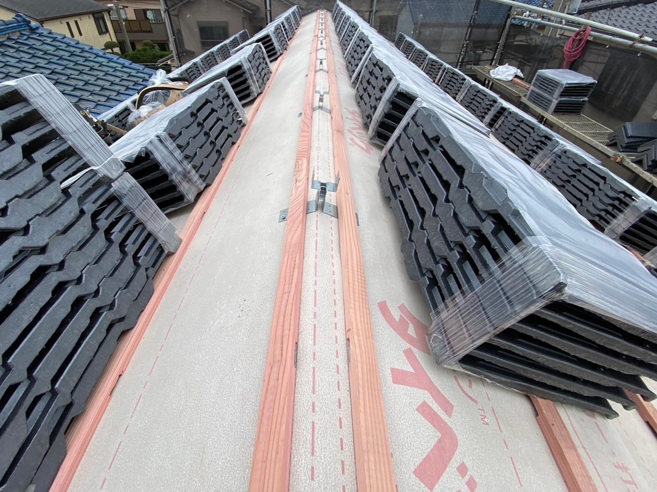 屋根葺き替え工事 