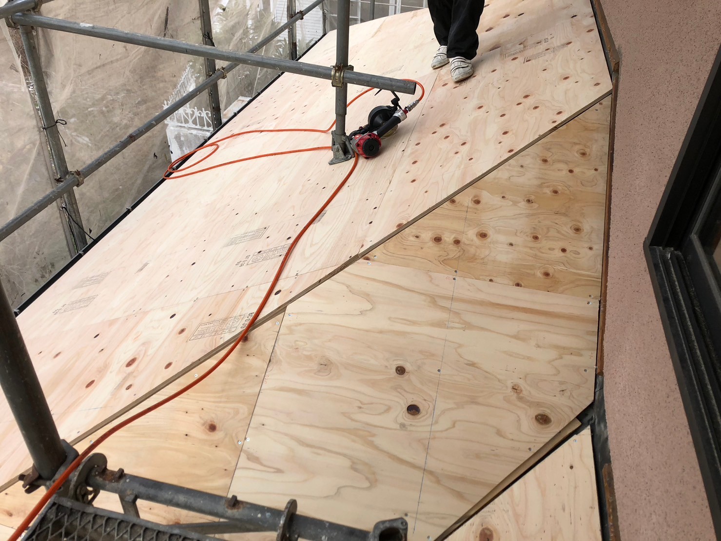 屋根葺き替え工事 