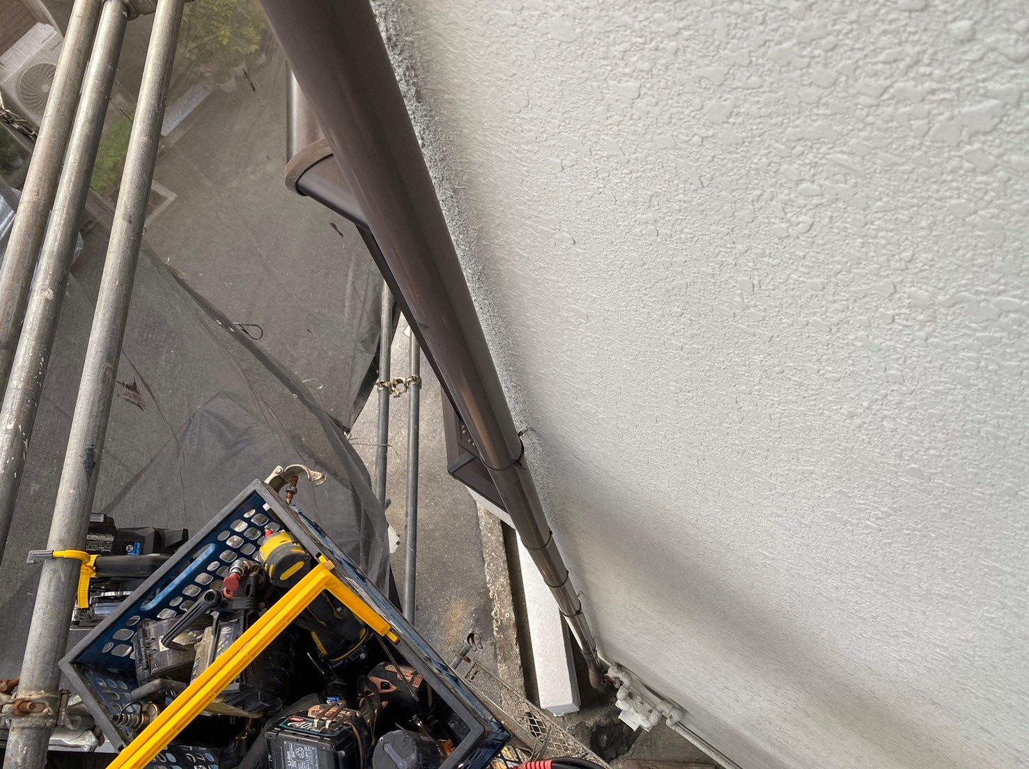 雨とい架け替え工事 