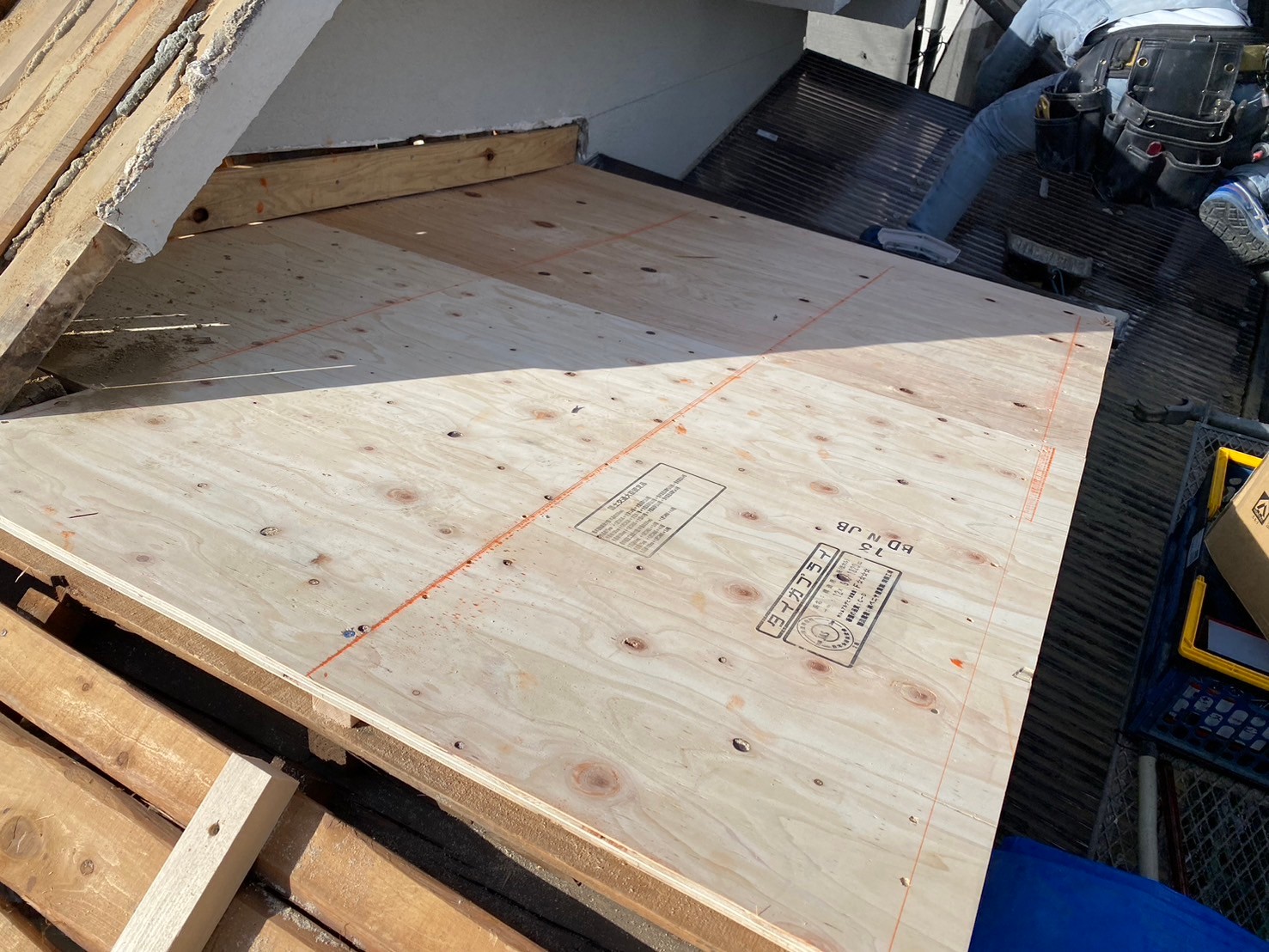 屋根葺き替え工事 