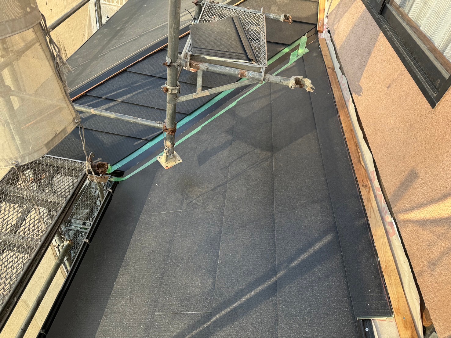 屋根葺き替え工事 