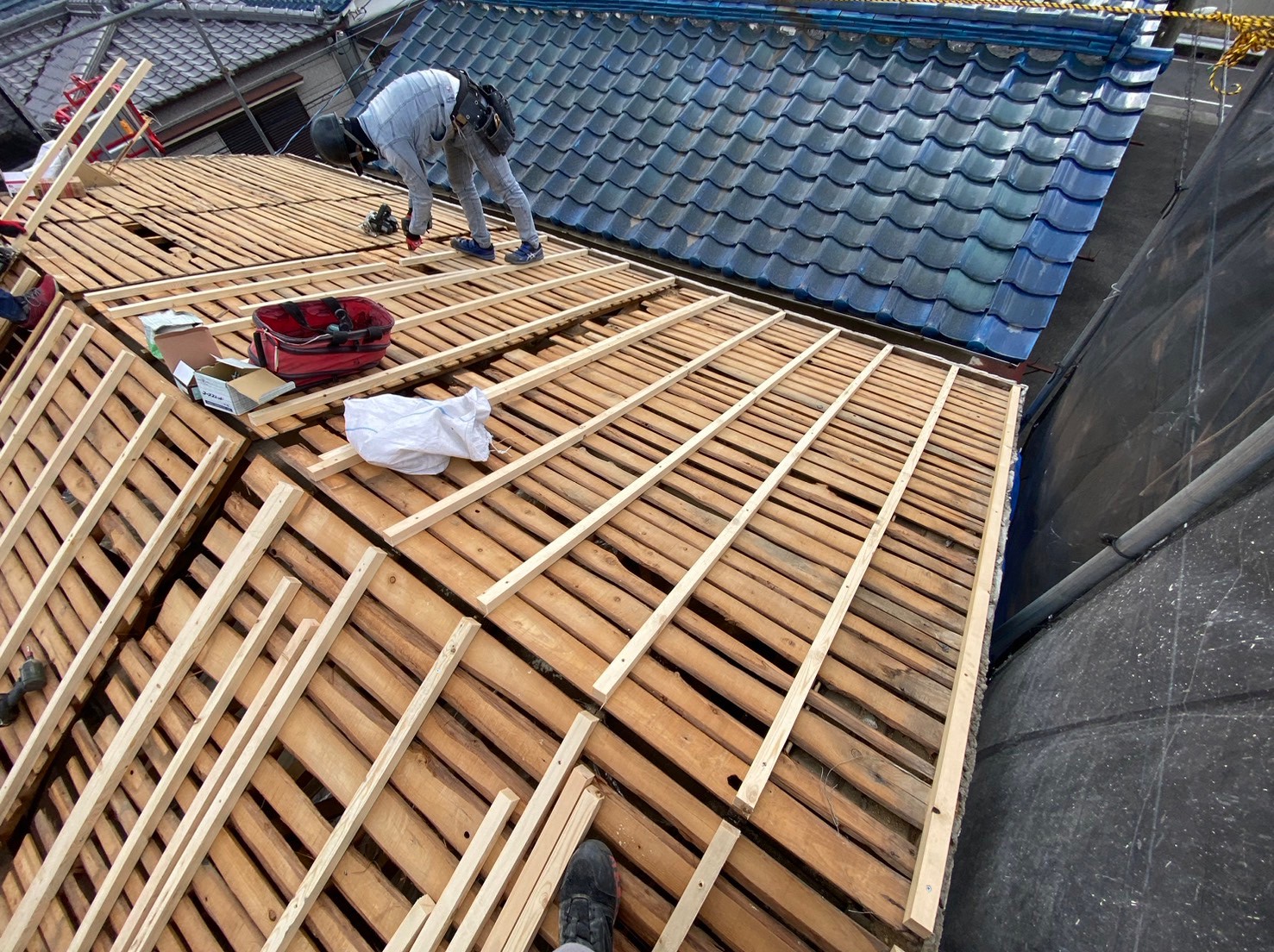 屋根葺き替え工事 