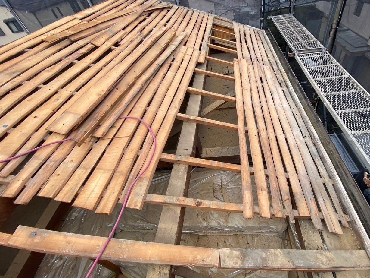 屋根葺き替え工事 