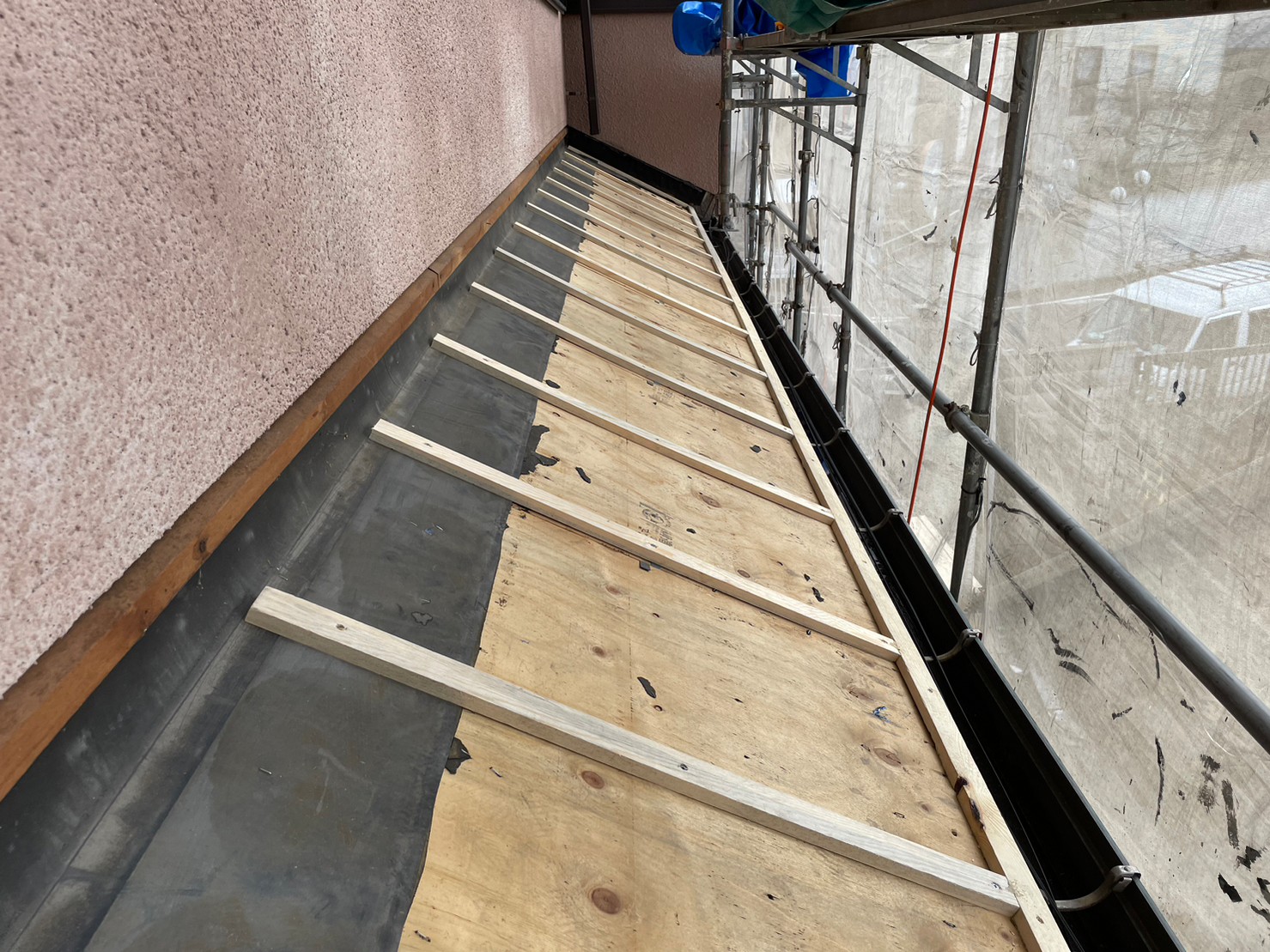 屋根葺き替え工事 