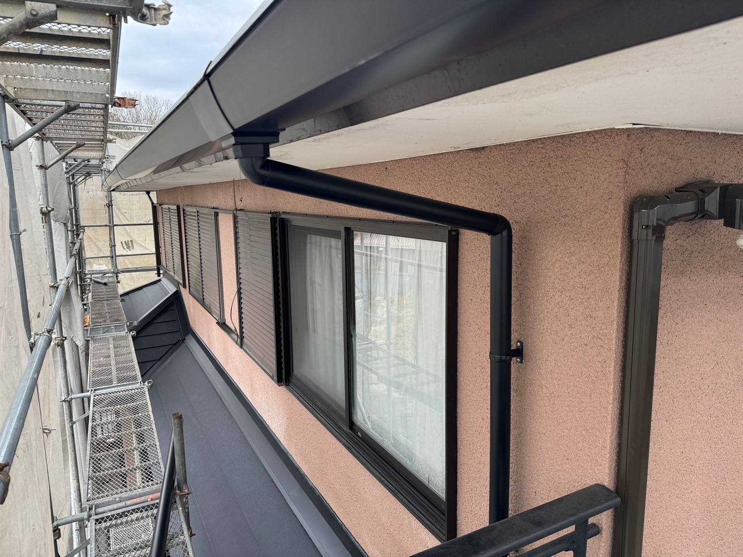 雨とい架け替え工事 